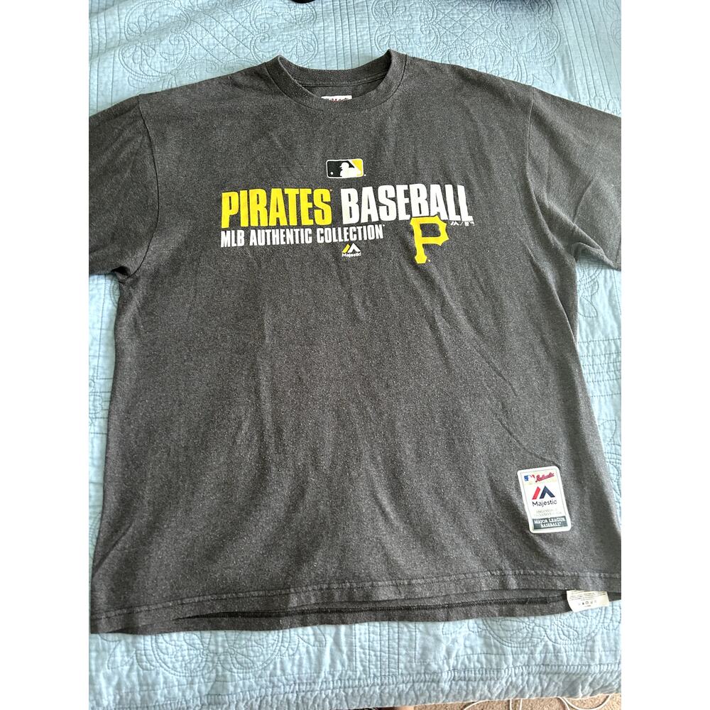 Men Pittsburg Pirates Majestic Shirt Size XL Dark Gray Pre Owned